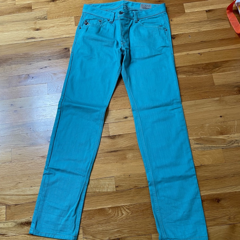I’m selling a pair of original diesel jeans, great condition